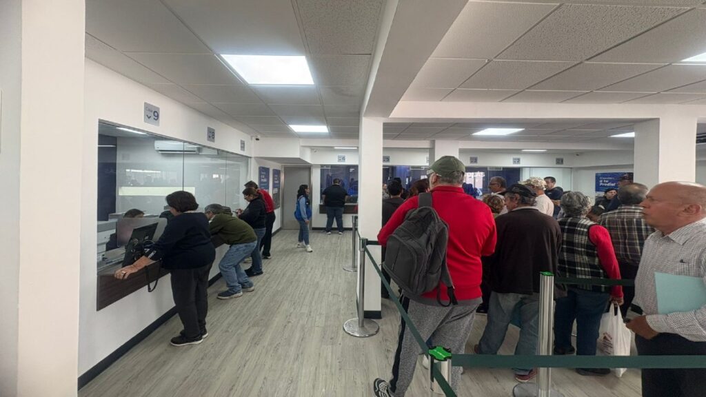 Predial En San Nicolás: Filas Largas Persisten En El Segundo Día De Pagos 2026