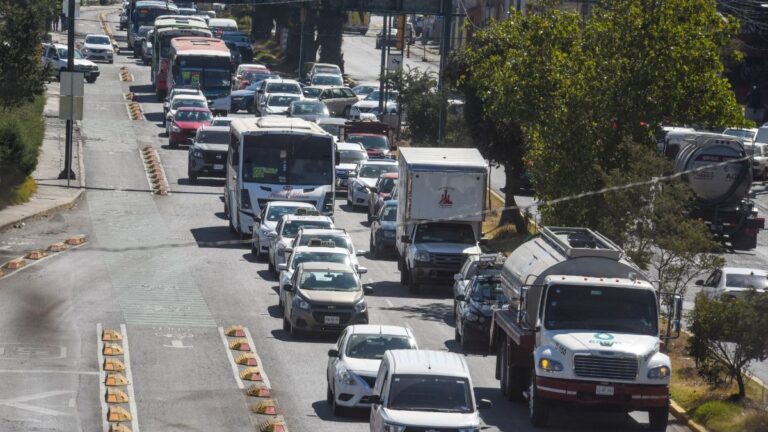 Hoy No Circula en CdMx y Edomex: Descubre qué autos descansan este sábado 3 de enero 2026