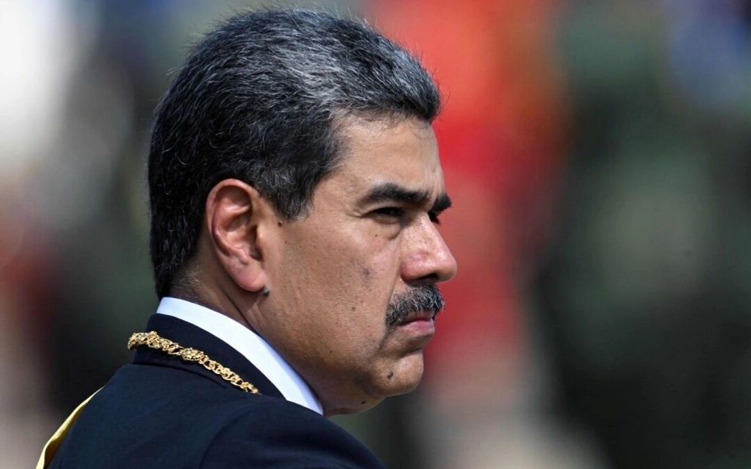 Donald Trump Comparte Imagen de Nicolás Maduro Tras la Detención y el Ataque de EE. UU. a Venezuela