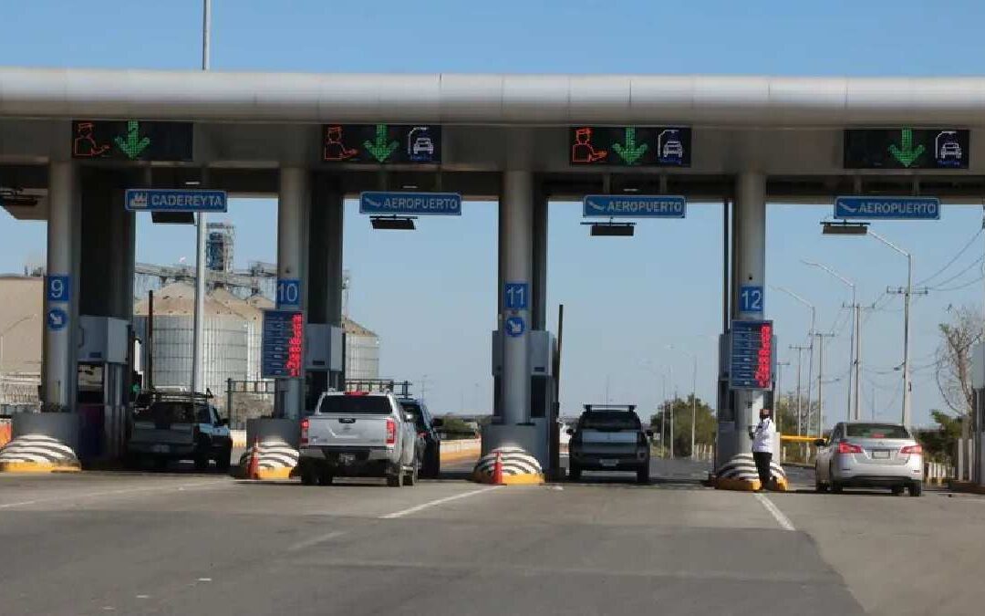 Cobro de caseta: ¡Regresa en la autopista al Aeropuerto de Monterrey!