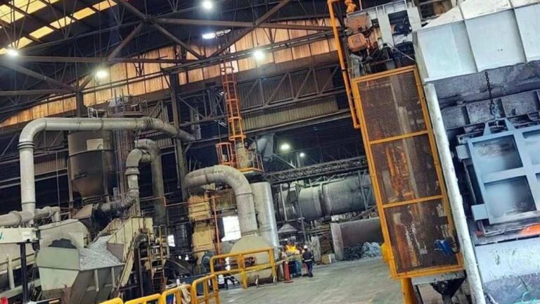 Accidente laboral fatal en García, Nuevo León: Trabajador muere prensado por máquina industrial