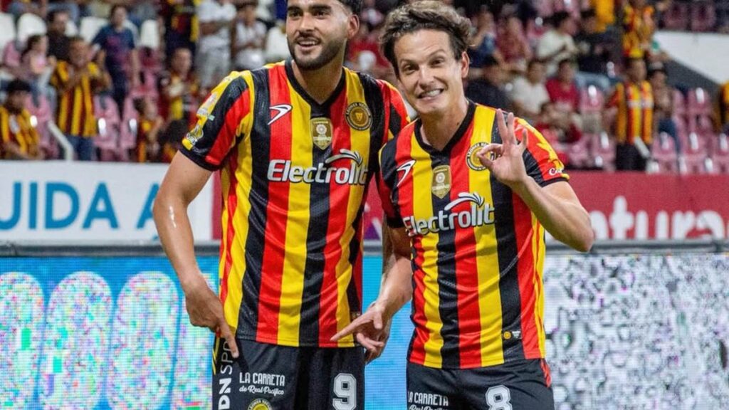 Lesión De Carlos Fierro: Impactante Suceso En El Partido Udg Vs Rayados - Noticias Notivalle Lesión De Carlos Fierro: Impactante Suceso En El Partido Udg Vs Rayados