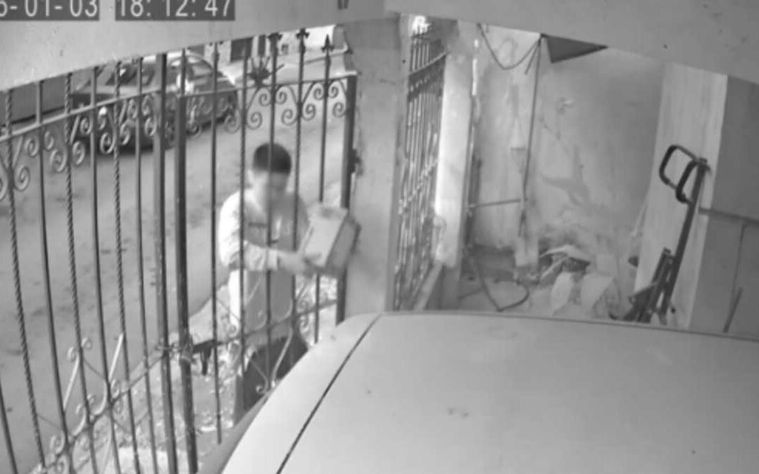 Cuidado: Robo de Paquetes de Amazon en Monterrey Capta Viralidad | VIDEO