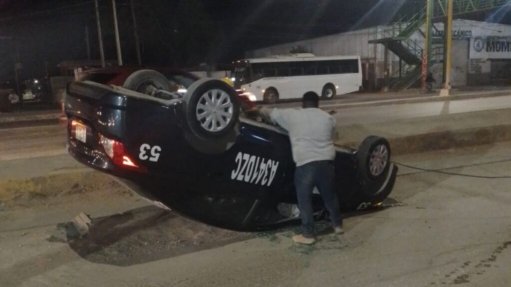 Volcadura De Taxi En Matamoros: Taxista Sufre Heridas En Accidente Impactante