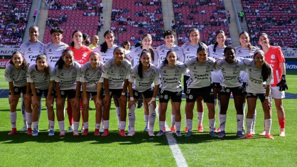 San Luis Femenil Inicia La Liga Mx Femenil Con Un Uniforme Genérico