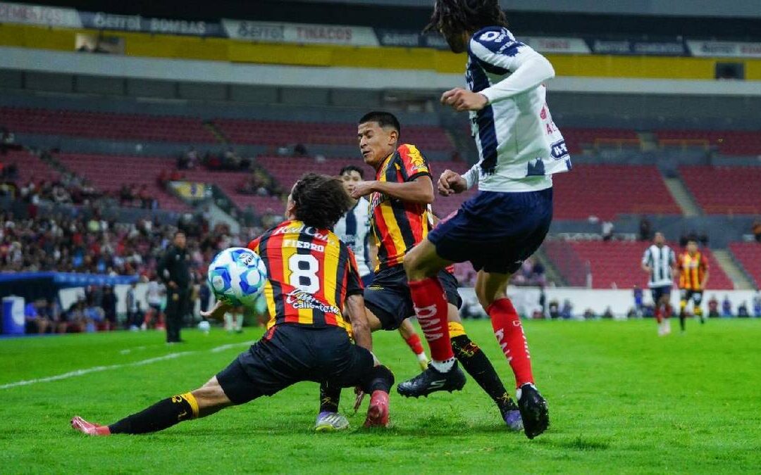 Carlos Fierro se pierde el Clausura 2026 por ruptura de ligamentos: Impacto en su carrera