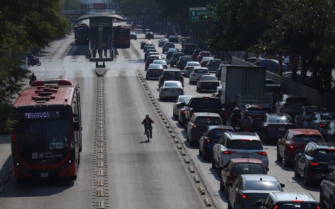 Hoy No Circula en CdMx y Edomex: Descubre qué Autos Descansan este Lunes 5 de Enero de 2026