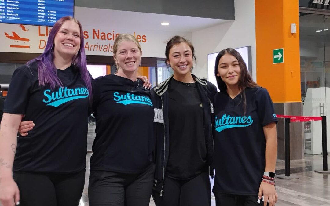 Llegada de refuerzos: Sultanes Femenil da la bienvenida a nuevas jugadoras y su manager en Palm Springs