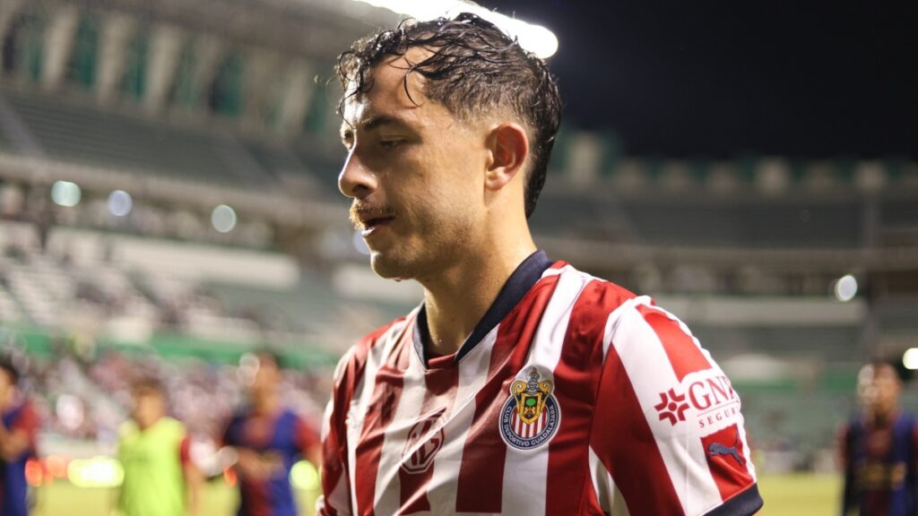 Chivas Confirma La Salida Oficial De Alan Mozo: Un Despedida Emotiva - Noticias Notivalle Chivas Confirma La Salida Oficial De Alan Mozo: Un Despedida Emotiva