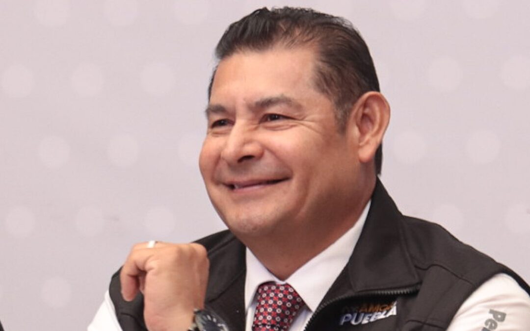 Armenta Señala a Alcaldes del Triángulo Rojo por Inacción ante Deshuesaderos de Vehículos