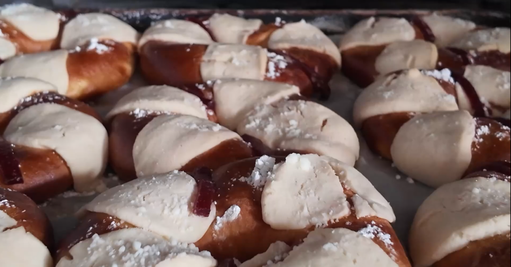 Rosca De Reyes: La Tradición Mexicana Que Endulza El Día De Los Reyes Magos