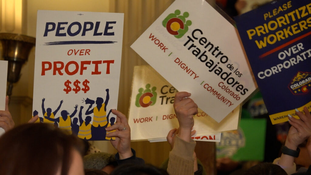 Movilización Masiva En El Capitolio De Colorado Por La Ley De Protección De Los Trabajadores 2026 - Noticias Notivalle Movilización Masiva En El Capitolio De Colorado Por La Ley De Protección De Los Trabajadores 2026