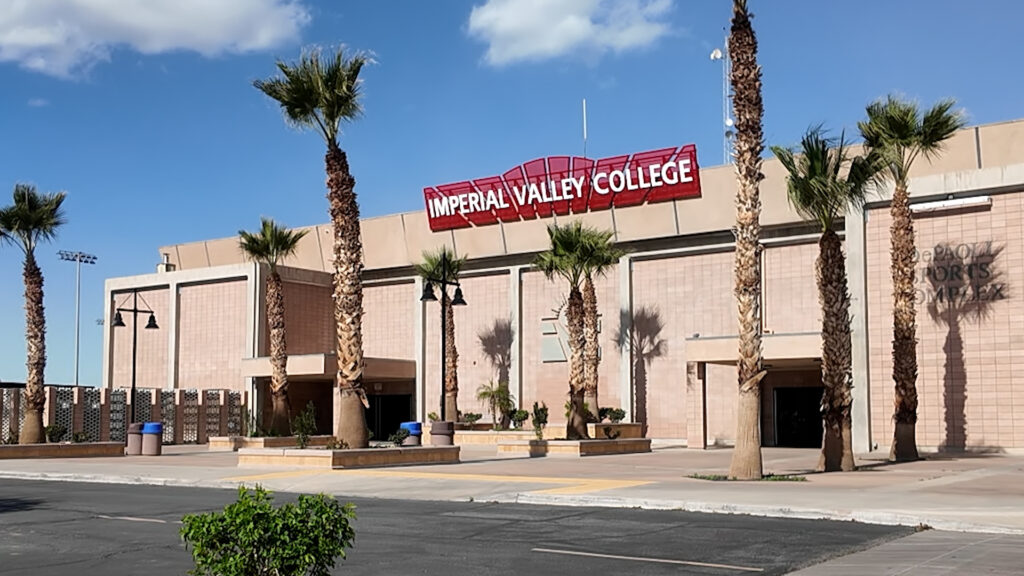 Inscríbete En El Programa De Inglés En Ivc Y Mejora Tus Habilidades Lingüísticas