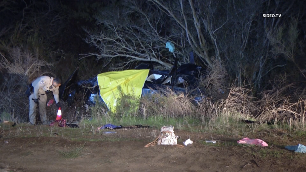 Accidente Automovilístico Fatal En Jamul: Mujer Muere Tras Volcadura - Noticias Notivalle Accidente Automovilístico Fatal En Jamul: Mujer Muere Tras Volcadura