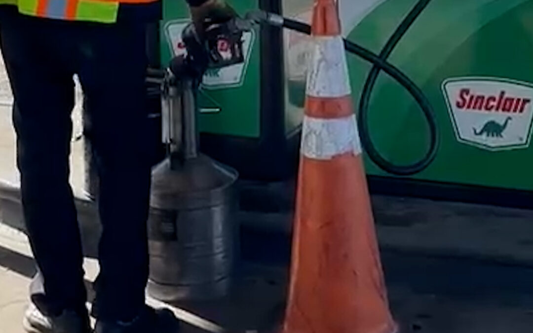 Error de combustible impacta a gasolineras y provoca daños en vehículos