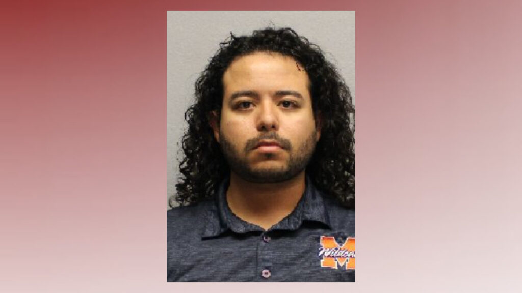 Detienen En Edinburg A Carlos Daniel García Por Agresión Sexual A Un Menor Y Solicitación En Línea