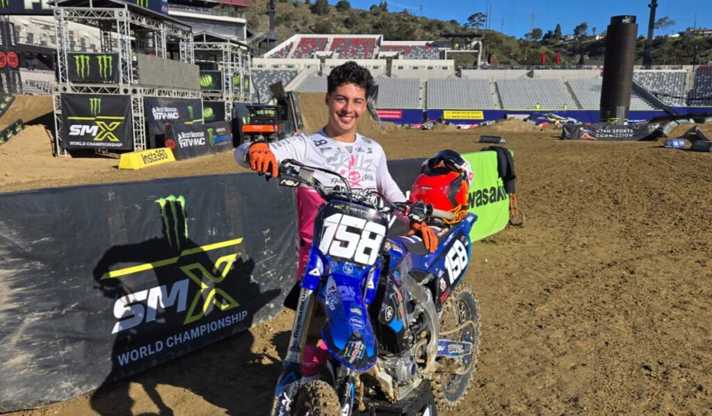 Arturo Fierro: Piloto Hispano Listo Para El Supercross En San Diego