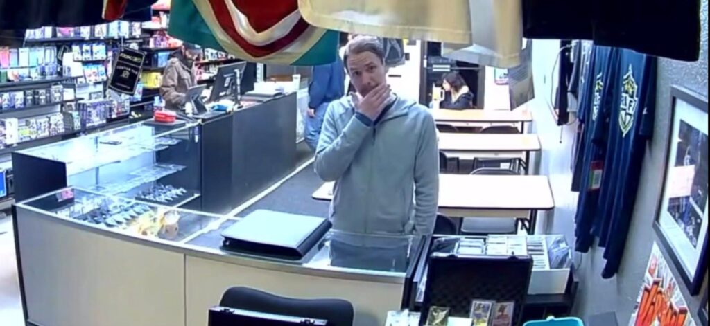 Robo De Tarjeta De Baloncesto De Victor Wembanyama En Tienda De El Paso: Sospechoso Sigue En Libertad - Noticias Notivalle Robo De Tarjeta De Baloncesto De Victor Wembanyama En Tienda De El Paso: Sospechoso Sigue En Libertad