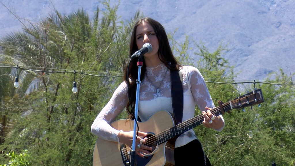 Cantante Originaria De Indio, Abi Carter, Se Presentará En El Bnp Paribas Open En Marzo