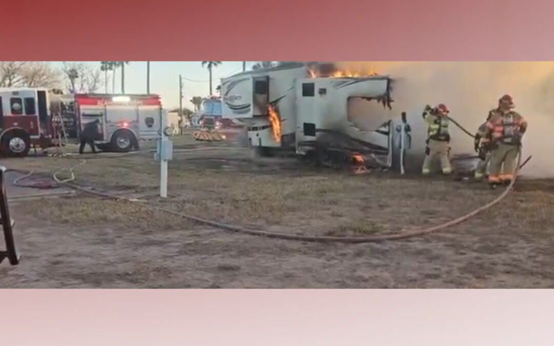 Incendio en Casa Rodante en Alamo: Bomberos Rescatan a dos Personas sin Heridos