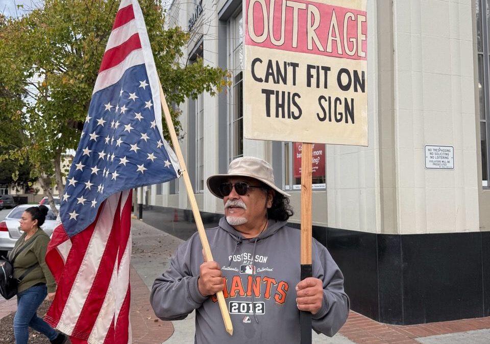 Protesta en Watsonville por la Muerte de Alex Pretti a Manos de Agentes de ICE