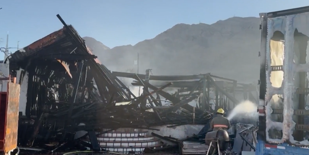 Incendio En Las Vegas: Hombre En Estado Crítico Tras Sufrir Infarto Por La Devastación
