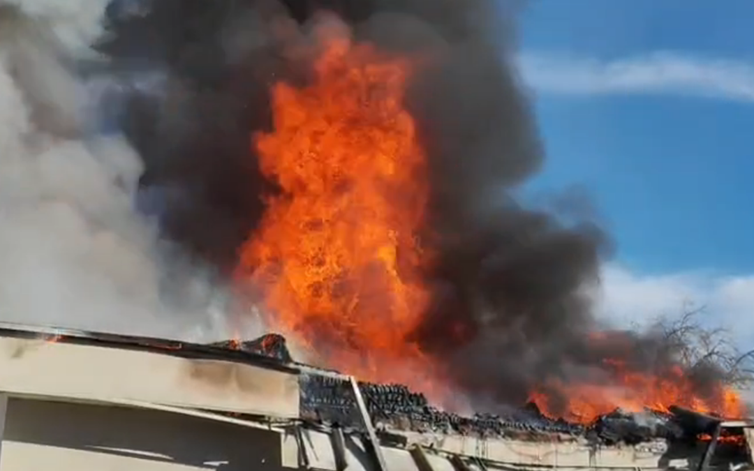 Fuego Desbocado: Incendio Consume Parte del Motel Jardín Fronterizo en Ciudad Juárez