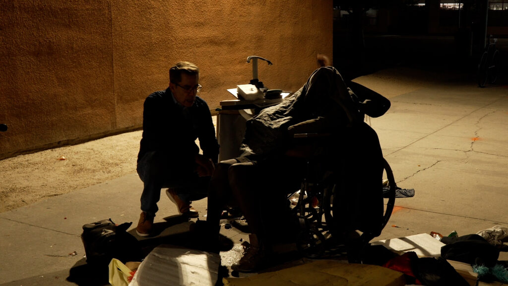 Más De 1,700 Voluntarios Contribuyen Al Conteo De Personas Sin Hogar En San Diego