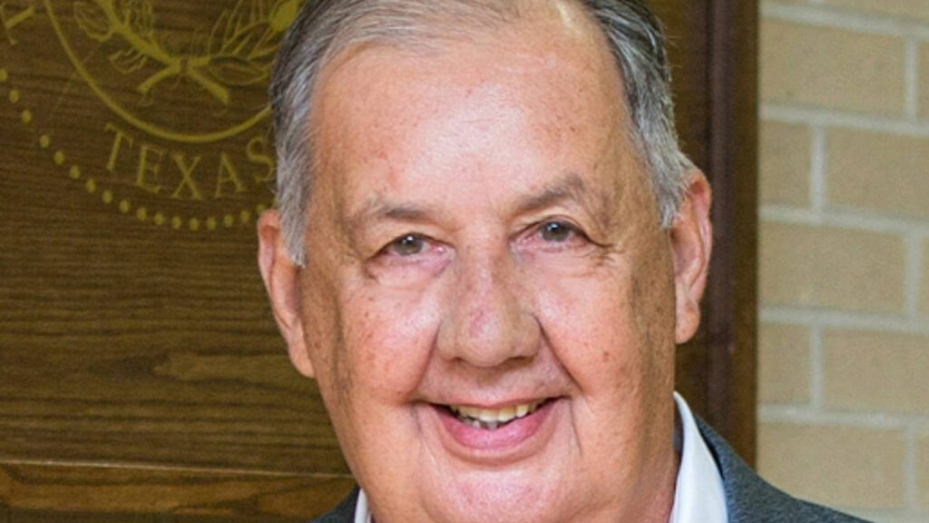 El Juez Richard F. Cortez Se Opone Al Alambre De Púas: Buscando Soluciones A La Seguridad Fronteriza - Noticias Notivalle El Juez Richard F. Cortez Se Opone Al Alambre De Púas: Buscando Soluciones A La Seguridad Fronteriza