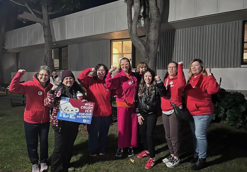 Vigilia en Honor a Alex Pretti: Enfermeras se Unen para Recordar su Vida en Minneapolis