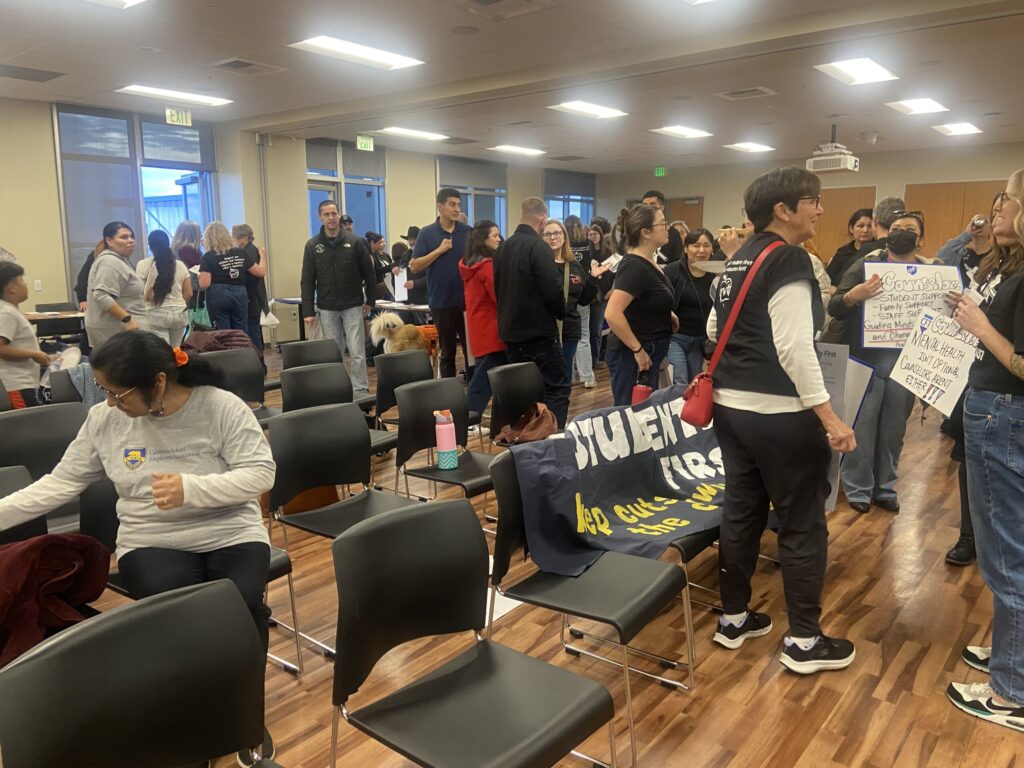 Empleados Del Distrito Escolar Del Valle De Pájaro Exigen Reposición De Puestos Tras Recortes Presupuestarios - Noticias Notivalle Empleados Del Distrito Escolar Del Valle De Pájaro Exigen Reposición De Puestos Tras Recortes Presupuestarios