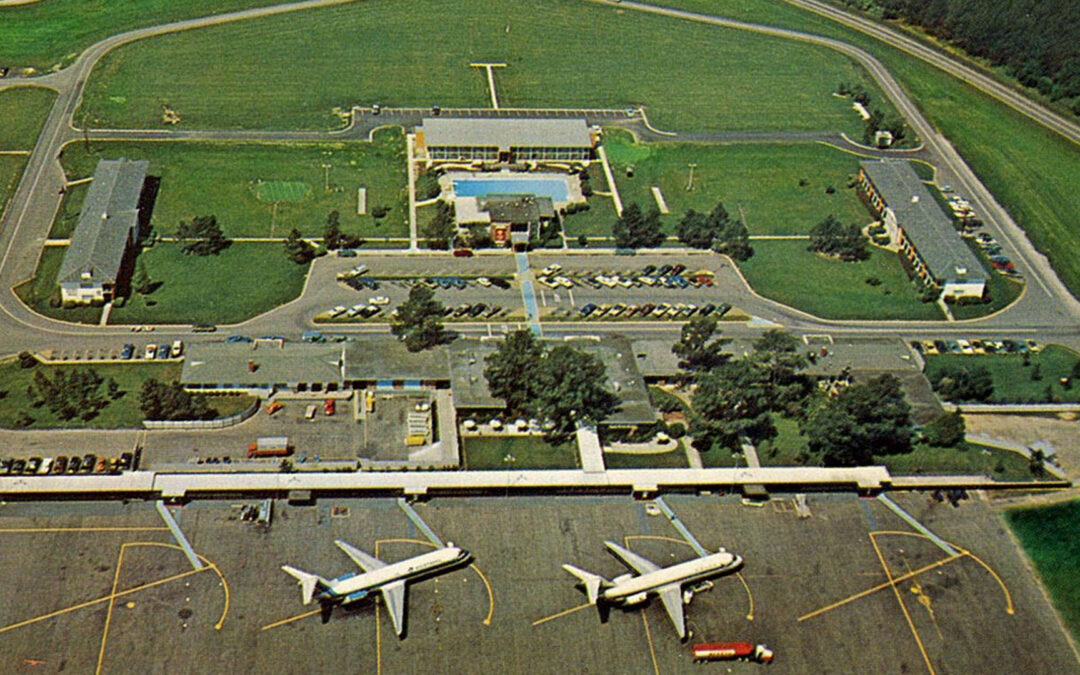 Avioneta se vuelca en el aeropuerto de Augusta, Kansas: Piloto a salvo tras incidente