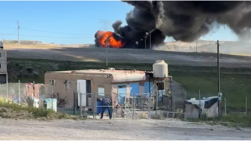 Incendio En Rosarito: Explosión De Ducto De Pemex Provoca Evacuaciones