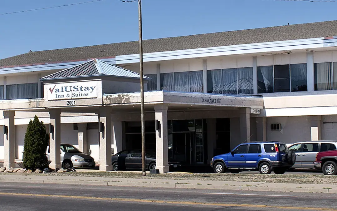 Demanda del Val U Stay Inn en Pueblo acusan a la alcaldesa de persecución política