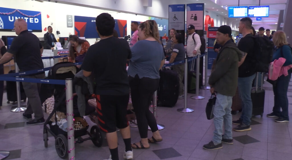 Suspensión Aérea En El Paso: Líderes Reaccionan A Medidas De Seguridad Nacional