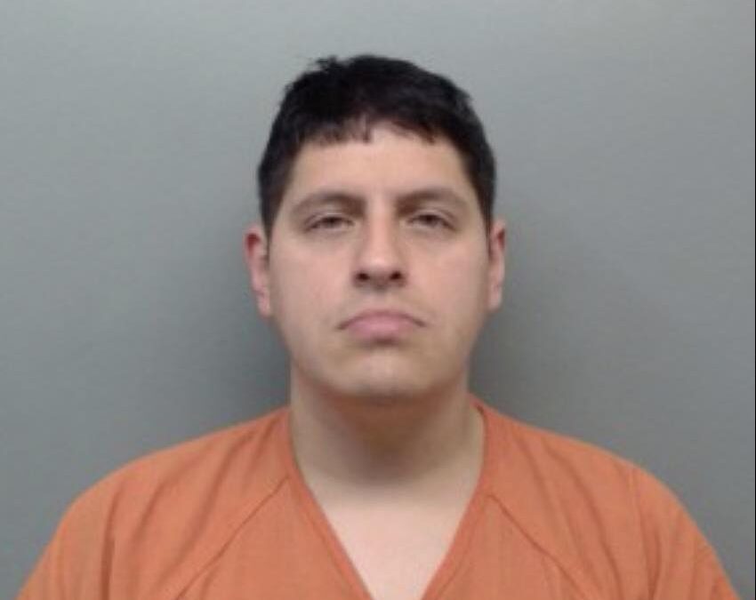 Cibercrimen en Webb County: Arresto por Pornografía Infantil en Investigación de la Oficina del Sheriff