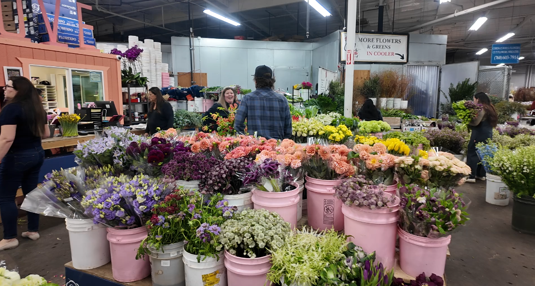 Guía para cruzar flores de Tijuana a San Diego: Lo que necesitas saber para San Valentín