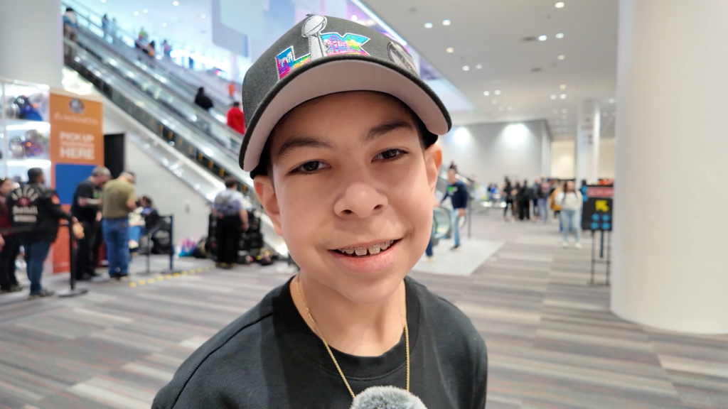 Super Bowl: El Valiente Alexander Rodríguez Y Su Hermano Viven Un Sueño Gracias A Make A Wish