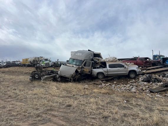 Accidente en la I-25 en Pueblo: 4 muertos y cierre total de la autopista