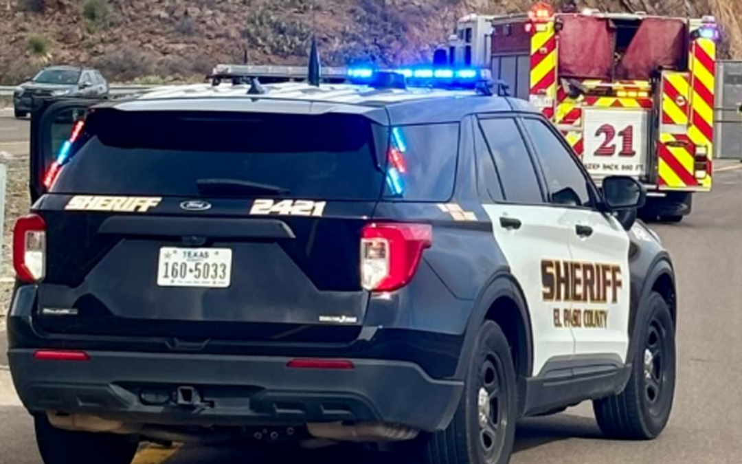 Cierre del Loop 375 en El Paso debido a volcadura de camión