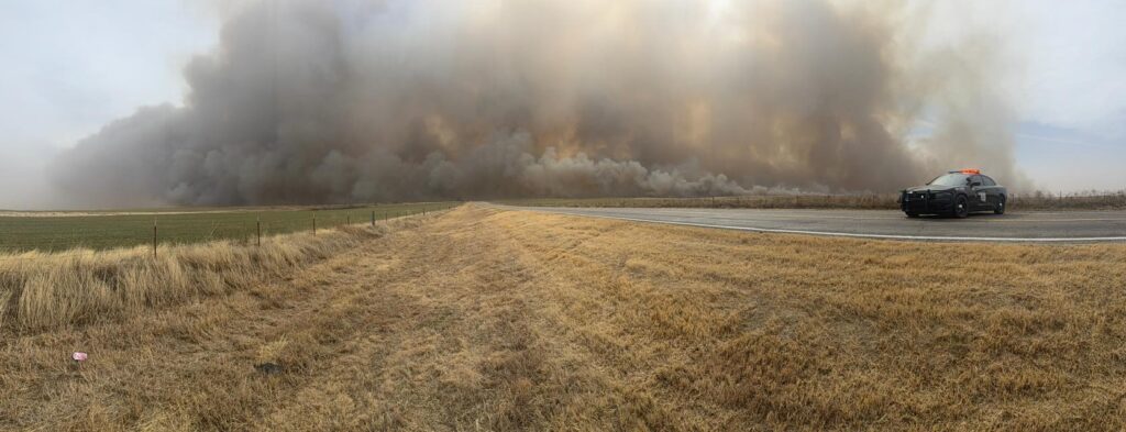 Incendio Forestal En Kansas Y Oklahoma Termina Con 15,000 Acres Y Provoca Evacuaciones