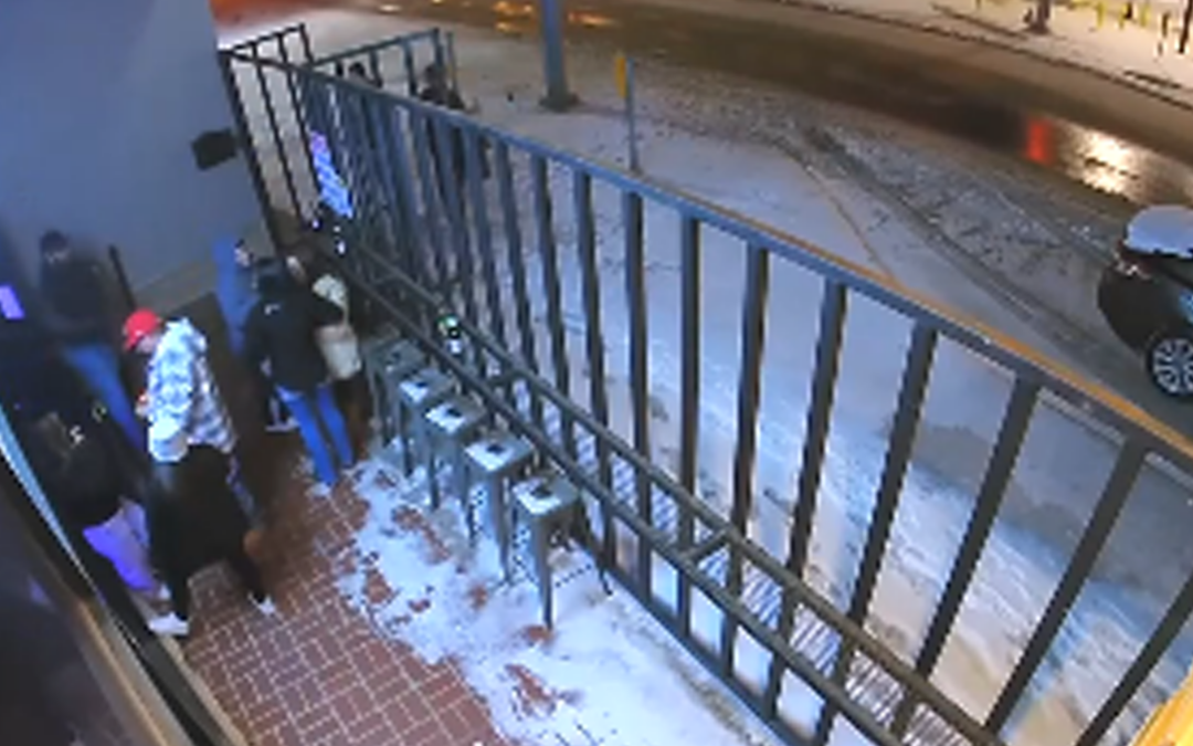 Policía de Big Spring busca ayuda para identificar sospechosos de agresión grave