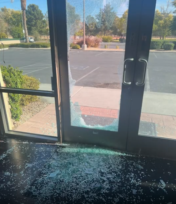 Creciente Inseguridad: Comerciantes de Las Vegas Luchan contra Robos Nocturnos