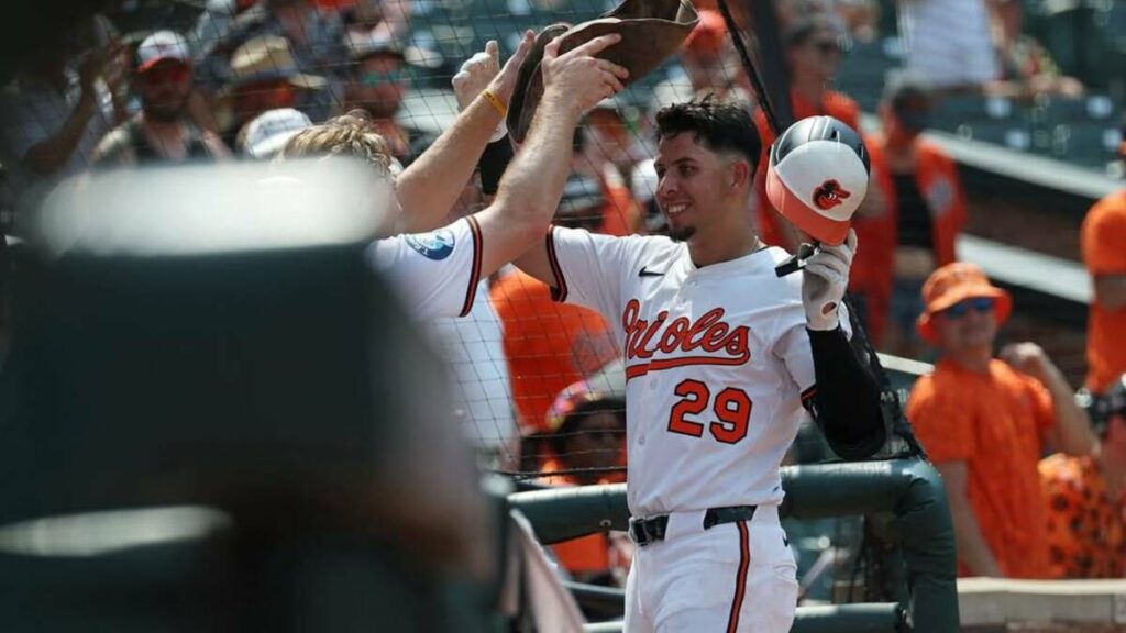 Ramón Urías Se Une A Los Cardinals, Pero Su Participación En El Clásico Mundial 2026 Se Ve Comprometida