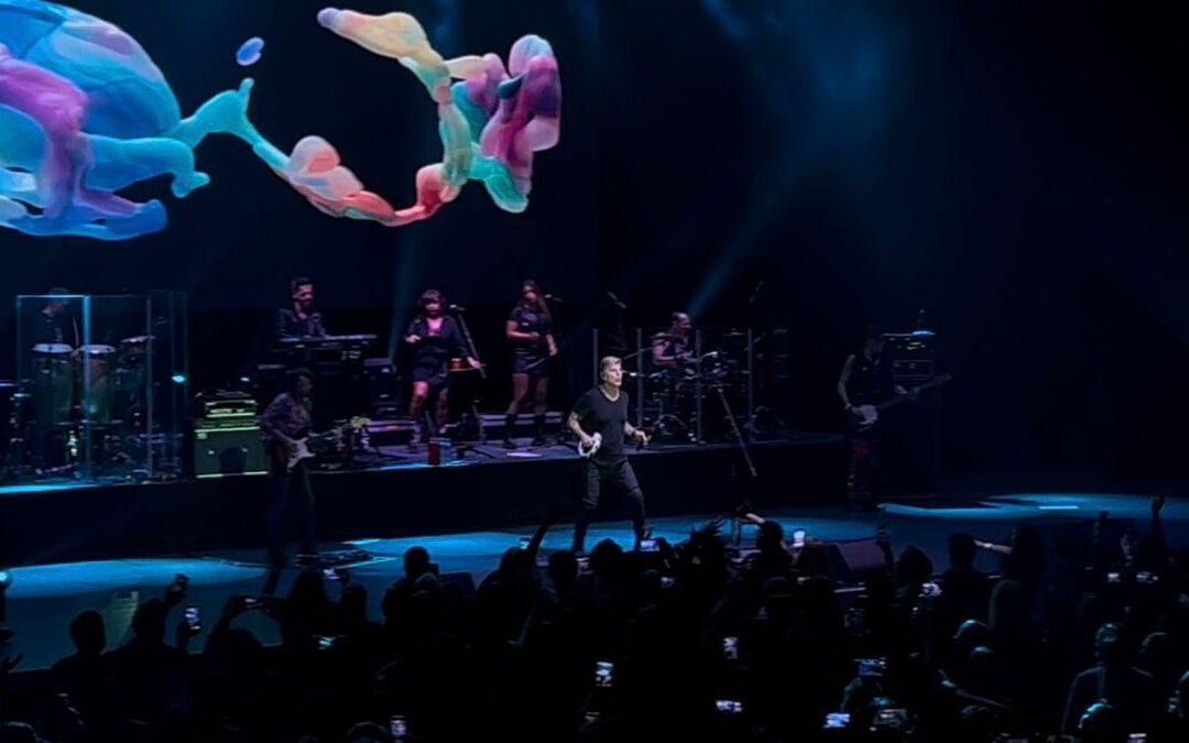 Vilma Palma e Vampiros Hace Revivir la Fiebre Noventera en Monterrey