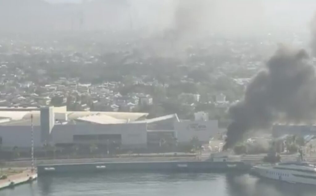 Bloqueos Carreteros Y Quema De Vehículos En Puerto Vallarta Tras La Muerte De 'El Mencho' - Noticias Notivalle Bloqueos Carreteros Y Quema De Vehículos En Puerto Vallarta Tras La Muerte De ‘El Mencho’