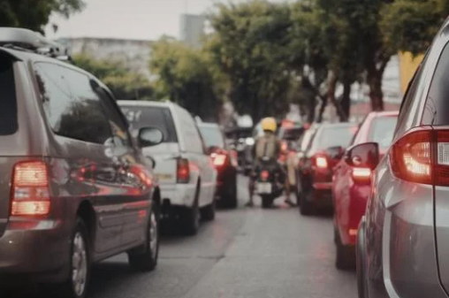 Impactantes restricciones de tráfico en el sur de Nevada: Proyectos de mantenimiento vial en marcha