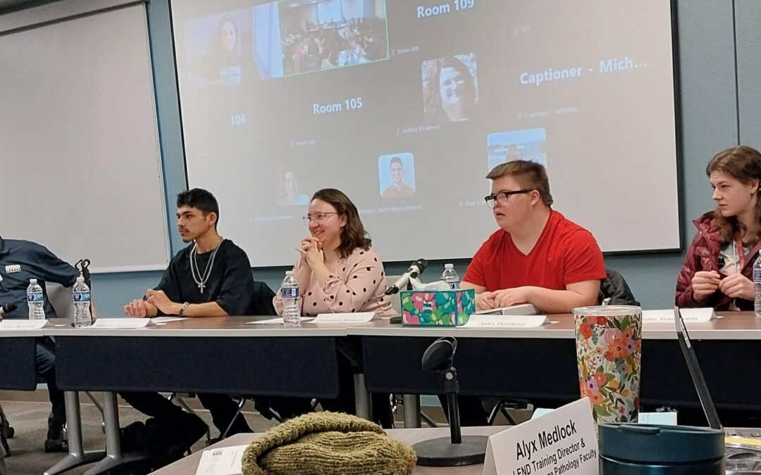 Autodefensa y Adultez: Estudiantes de Albuquerque Comparten su Camino hacia la Independencia