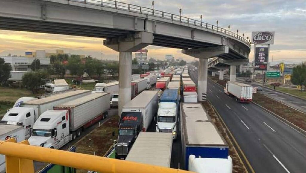 Autopista México-Puebla: Últimas Noticias En Vivo Sobre Choques Y Cierres Tránsitos