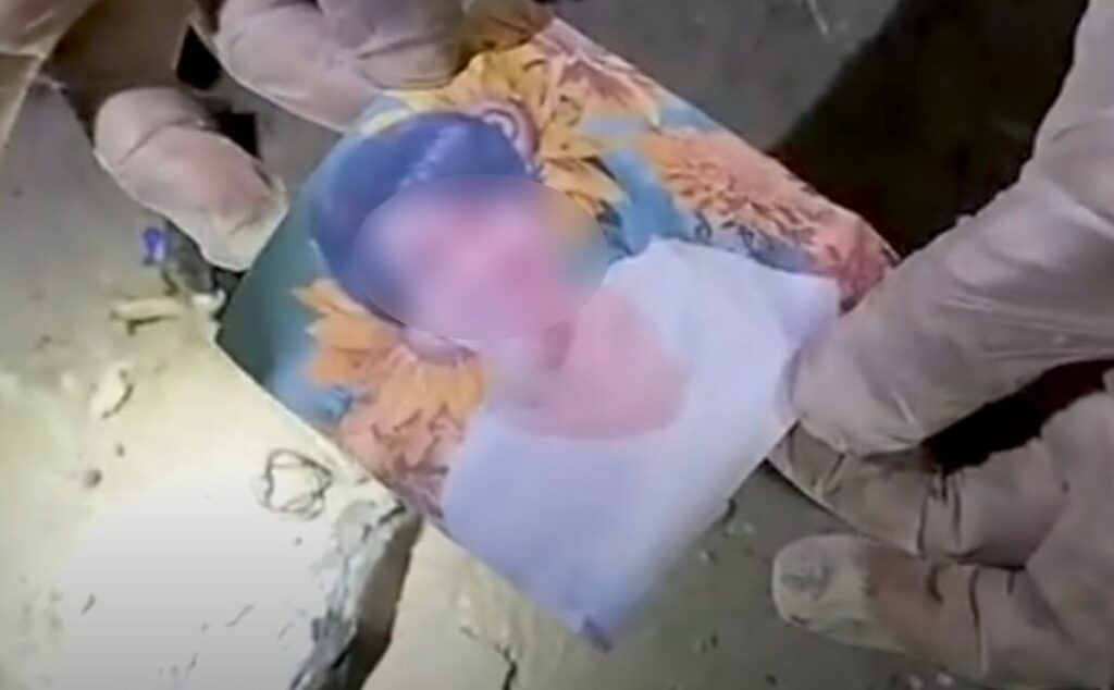 Polémica En San Pedro: Encuentran Foto De Alcaldesa Realizando Trabajo Esotérico En Panteón